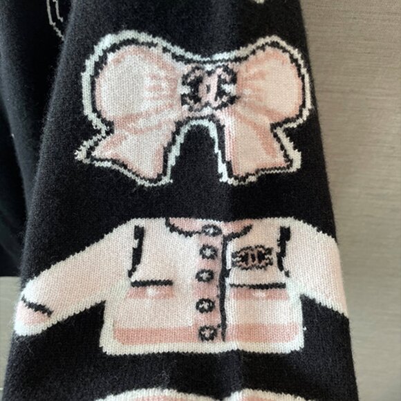 Chanel Black Knit Cardigan with Cartoon Embroidery Combines Luxury and Whimsical - Picture 6 of 8